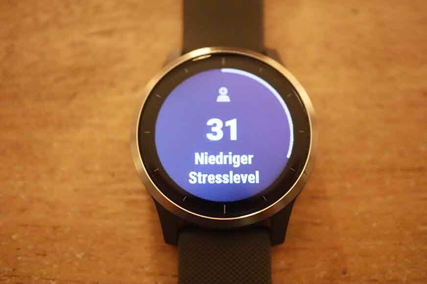 Уровень стресса на экране фитнес-часов.